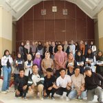 Penyerhan Buku Tabaungan dan ATM Mahasiswa Penerima Beasiswa Kartu Indonesia Pintar-Kuliah (KIP-K) SKEMA I Tahun 2023